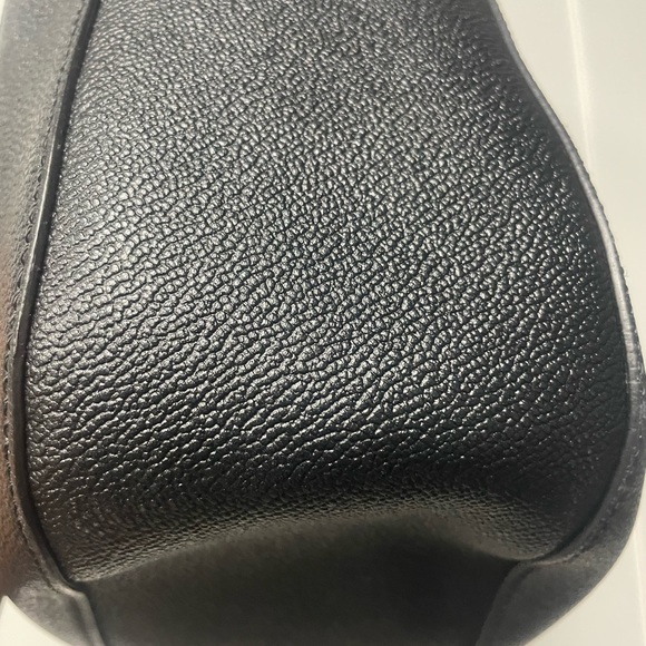 Burberry Hobo! 100% Authentic - Picture 3 of 5